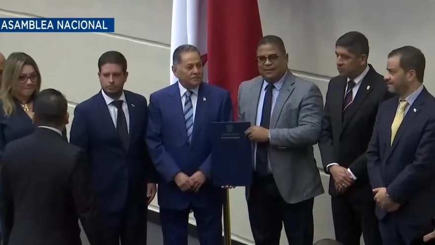 Asamblea aprobó el contrato minero