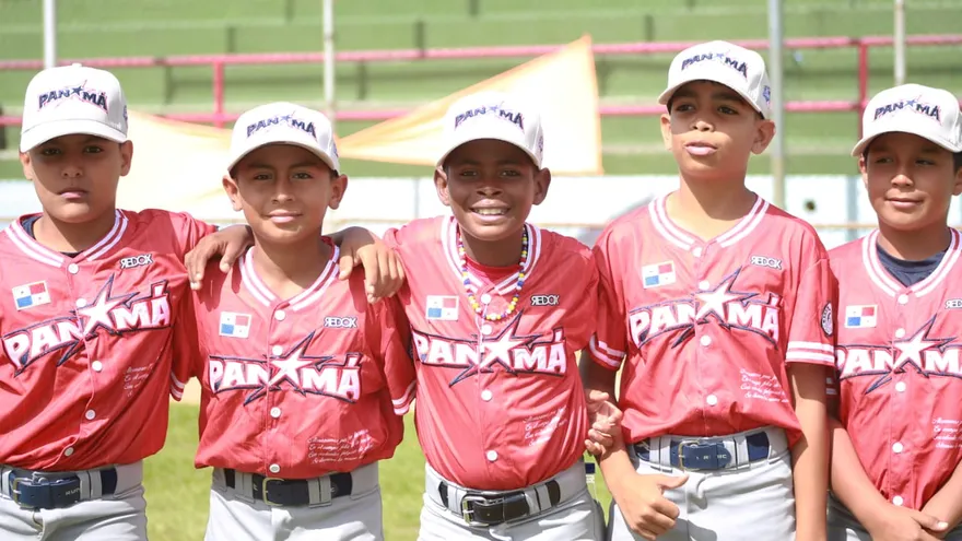 Jugadores de la Seleción de Béisbol U10 de Panamá