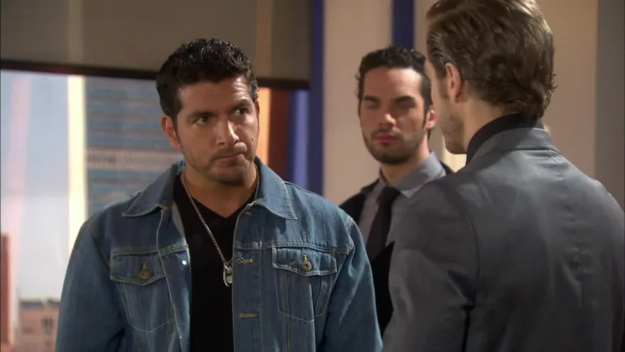 Una Maid en Manhattan - Capítulo 23