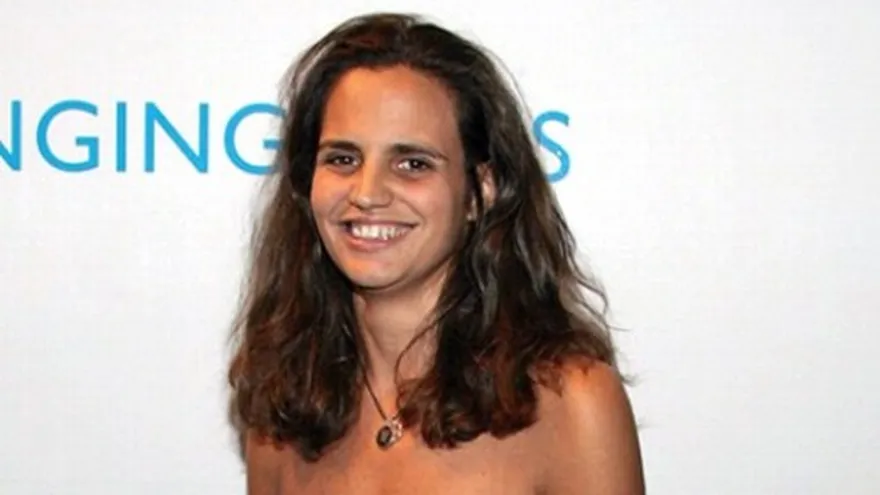 Hija de exmánager de Yanquis atrapa bebé que caía