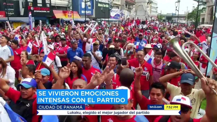 Plaza 5 de Mayo se convirtió en un centro de apoyo a la Selección