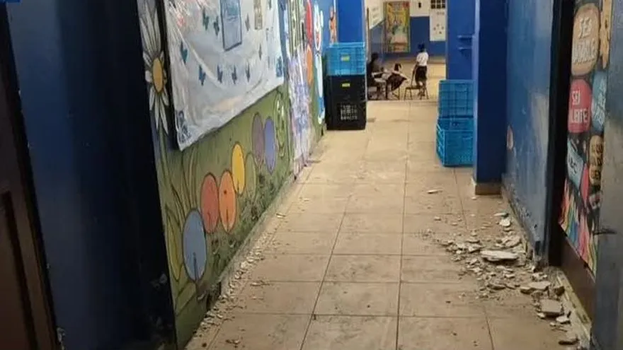 Esperan inspección tras caída de losas en la Escuela Pablo Arosemena en Colón