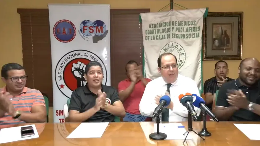 Médicos denuncian serie de destituciones