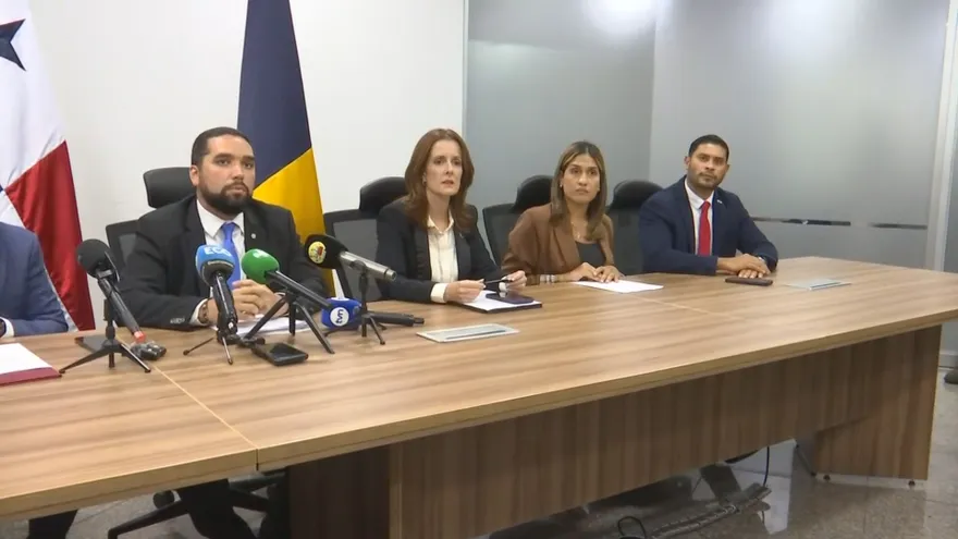 Bancada de Vamos denuncia retención de cheques y presiones por proyecto del bioetanol