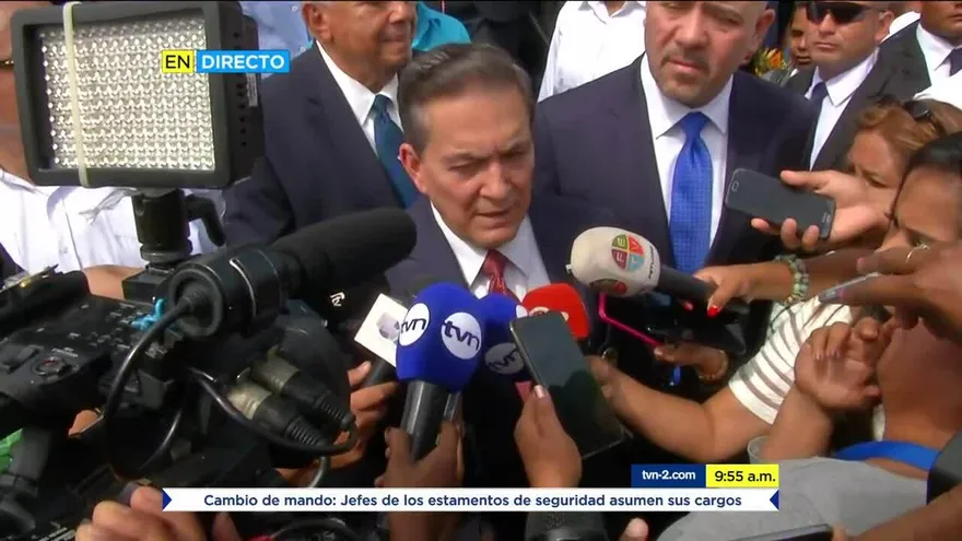 Cortizo participa del cambio de mando en los estamentos de seguridad