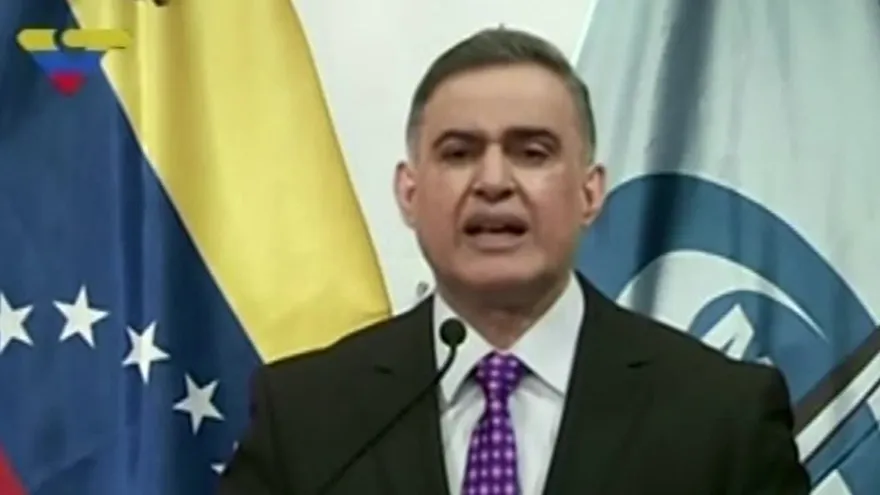 Venezuela pedirá alerta roja de Interpol contra exjefe petrolero