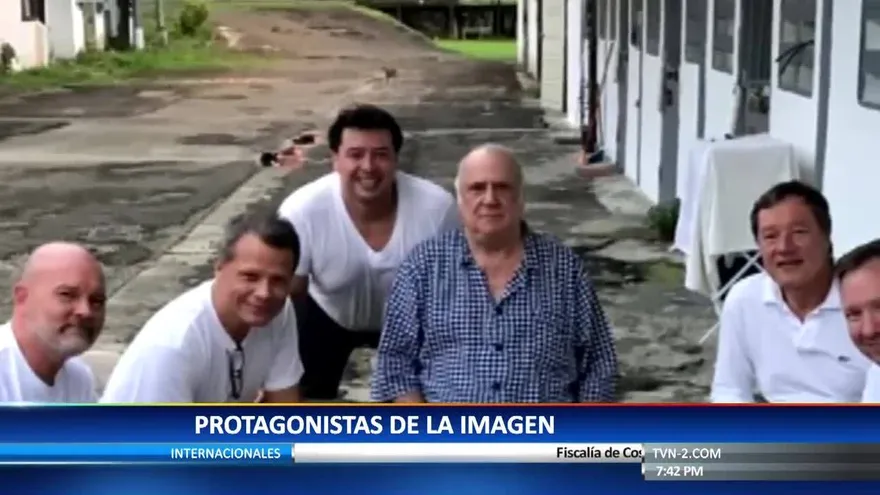 Fotografía de detenidos en El Renacer originó sanciones