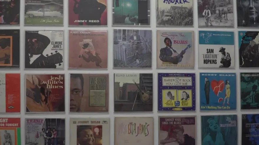 Una vasta bodega en Nueva York preserva millones de discos de vinilo en la era digital