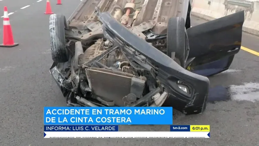 Auto se accidenta en el Corredor Sur