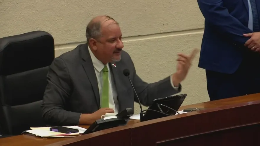 El presidente de la Asamblea, el panameñista Jorge Herrera.