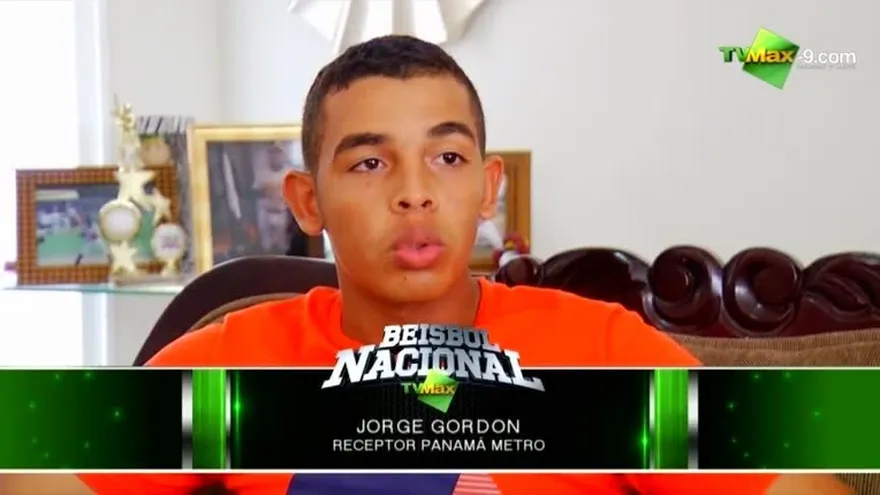 Jorge Gordon receptor de Panamá Metro