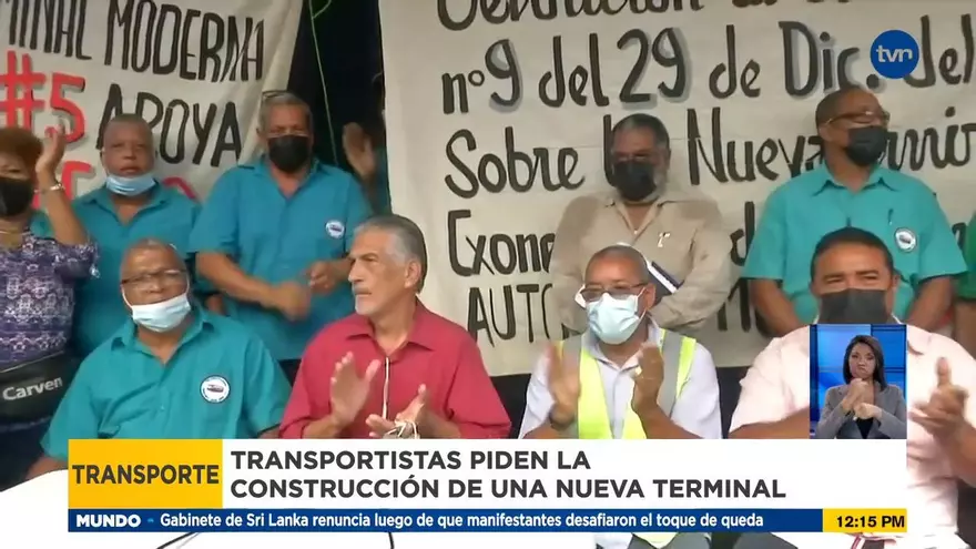 Transportistas de Colón protestan