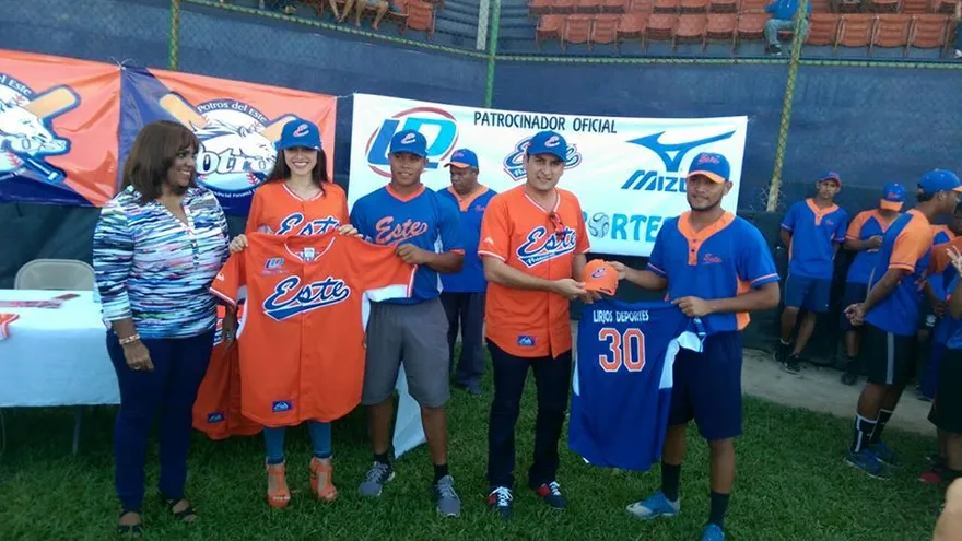 Jugadores del equipo juvenil de Panamá Este ya tienen sus uniformes