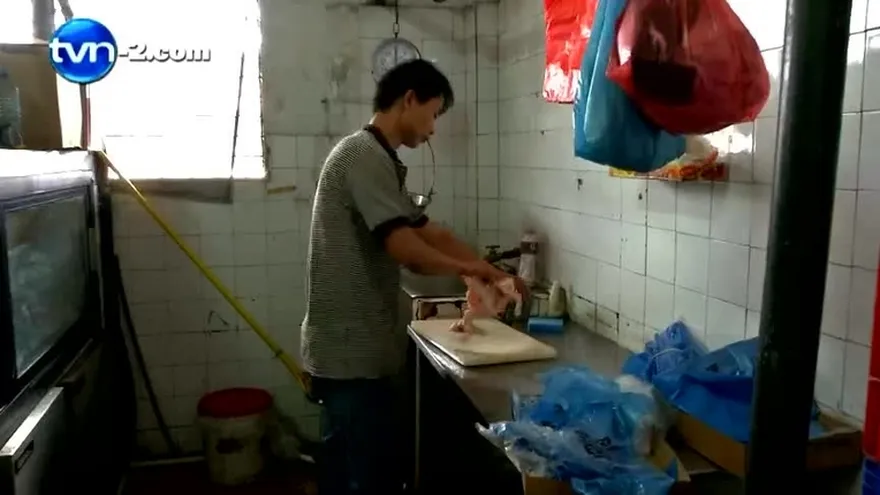 PANAMEÑOS Y TIENDAS