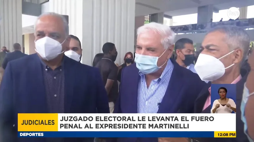 Juzgado levanta fuero penal electoral al expresidente Martinelli