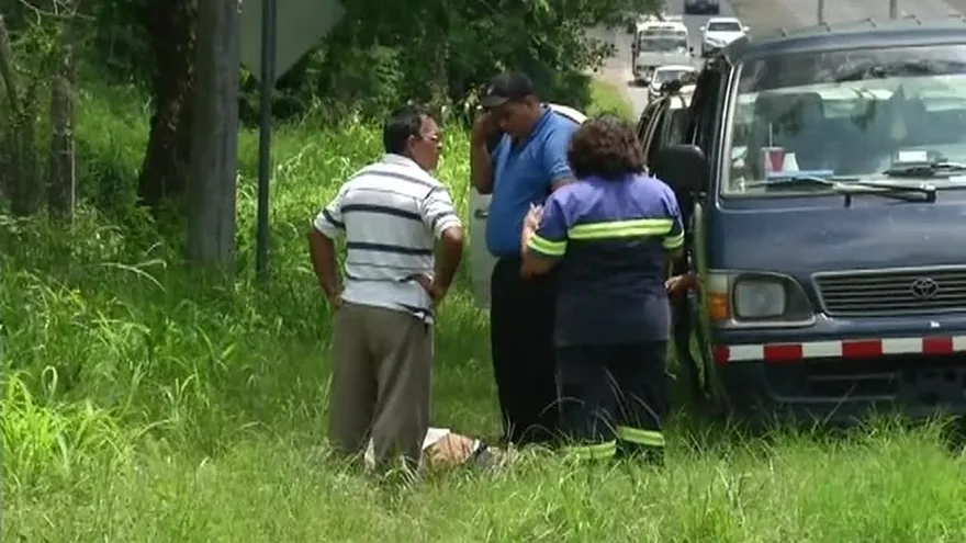 Hombre muere atragantando con una pieza de pollo