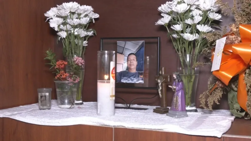 Familiares piden justicia por asesinato de un hombre en la puerta de un local