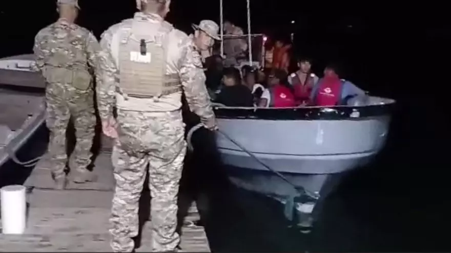 Rescatan a varias personas tras colisión entre dos embarcaciones en Bocas del Toro.