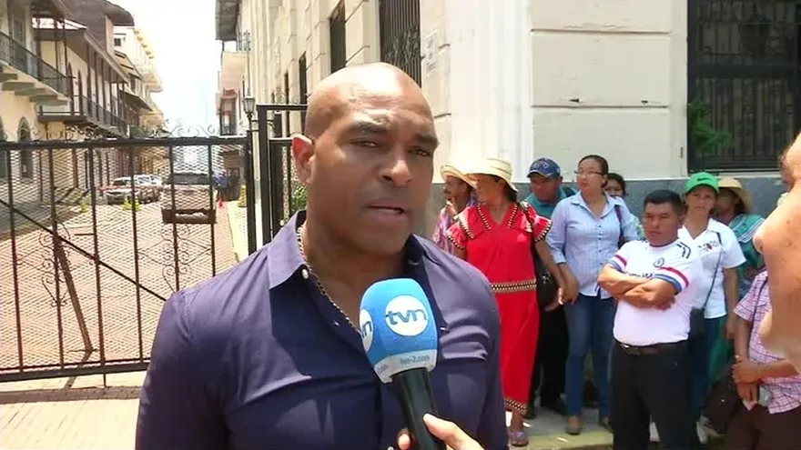 Suplentes de representantes no logran acuerdos