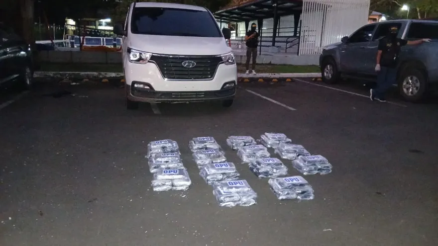 Incautan más de 300 paquetes de droga y aprehenden a 229 personas en operativos nacionales.