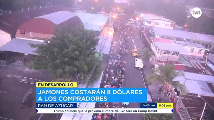 Filas en san Miguelito para la venta de jamón