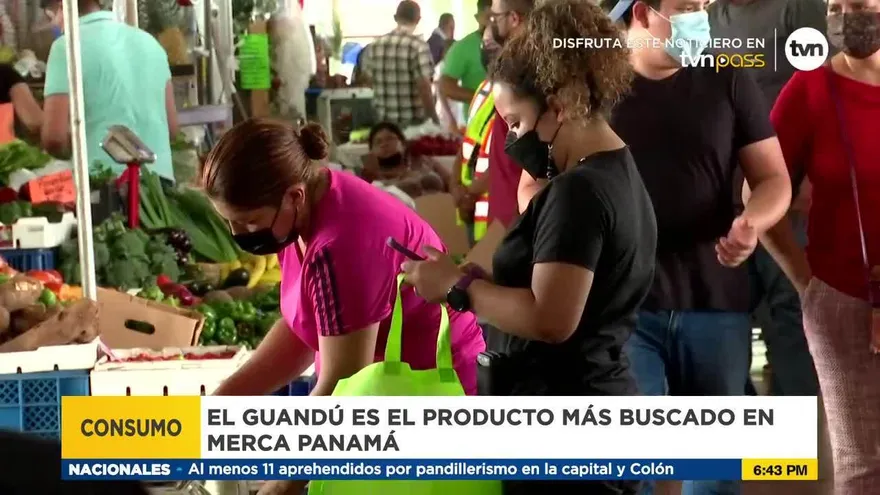 Consumidores llegan a Merca Panamá a pocos días de la Navidad