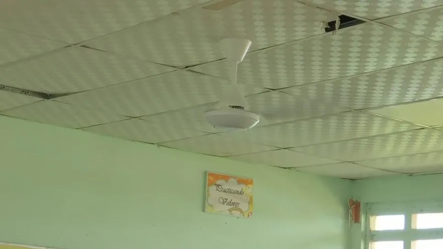 Presentan denuncia tras caída de abanico que dejó dos estudiantes heridos