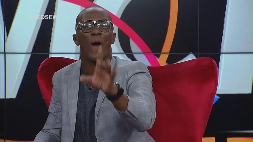 Toby Barber dibuja el rostro de Orman Innis