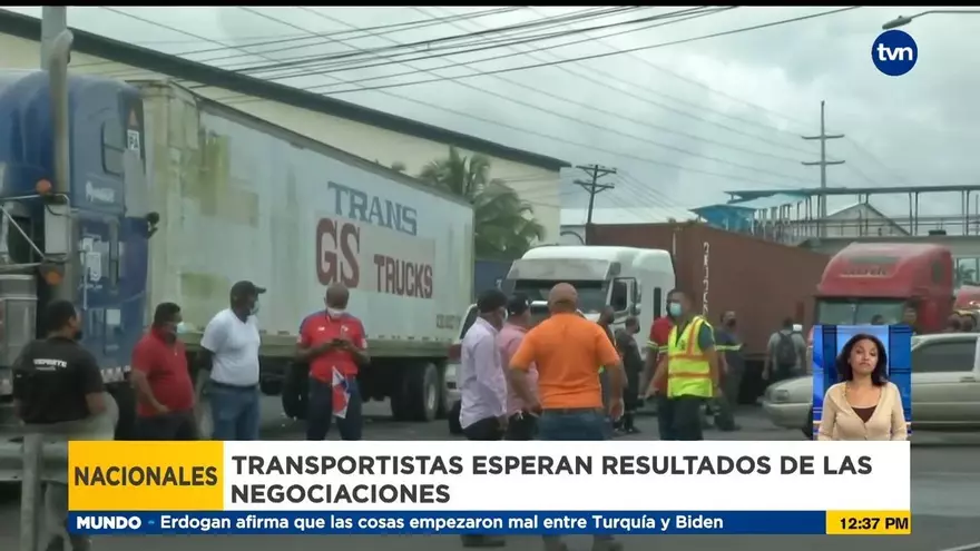 Transportistas de carga en Colón se mantienen en la mesa de negociación
