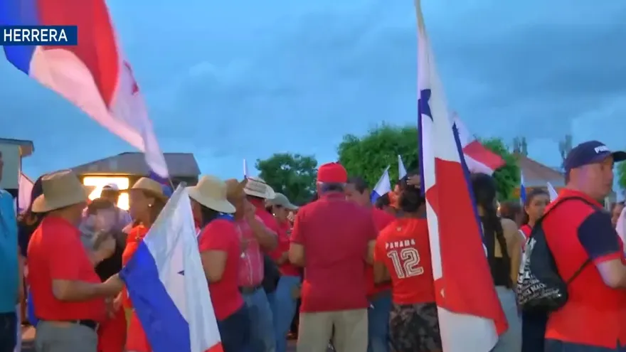 Realizan caravana Las Tablas para celebrar fallo de la Corte sobre contrato minero
