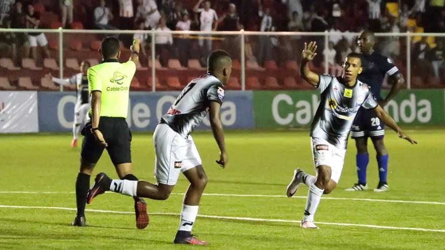 Tauro declinó la convocatoria de Ronaldo Córdoba a la Sub-20 de Panamá