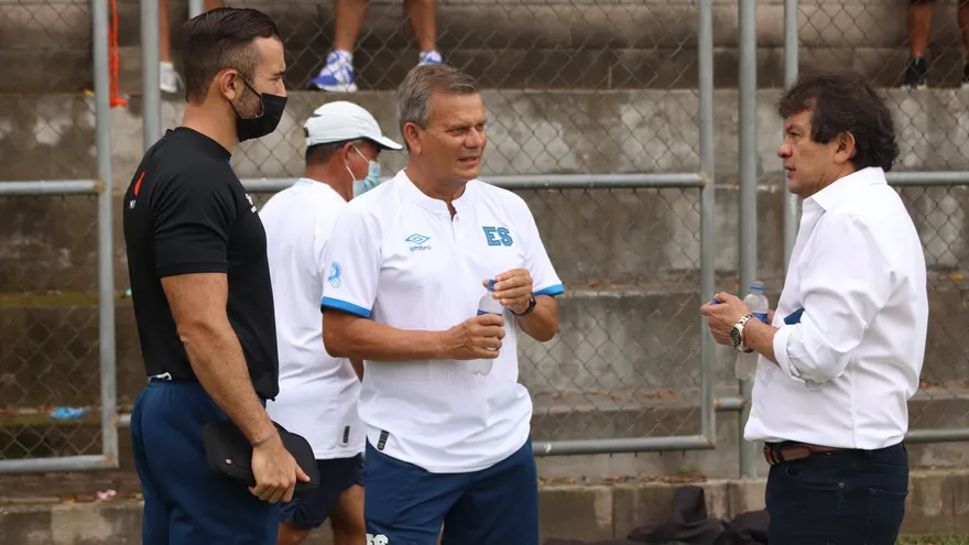 El Salvador sueña con una victoria ante EEUU en premundial de Concacaf