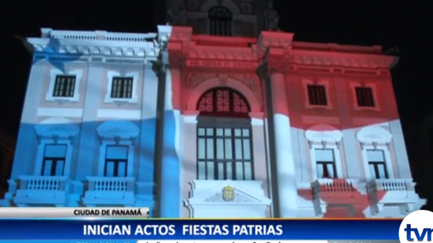 Encendido de luces del Palacio Municipal