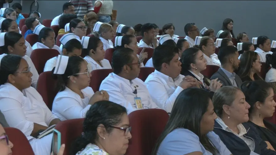 Diputados crean subcomisión para analizar proyecto de ley que busca regular la instrumentación quirúrgica