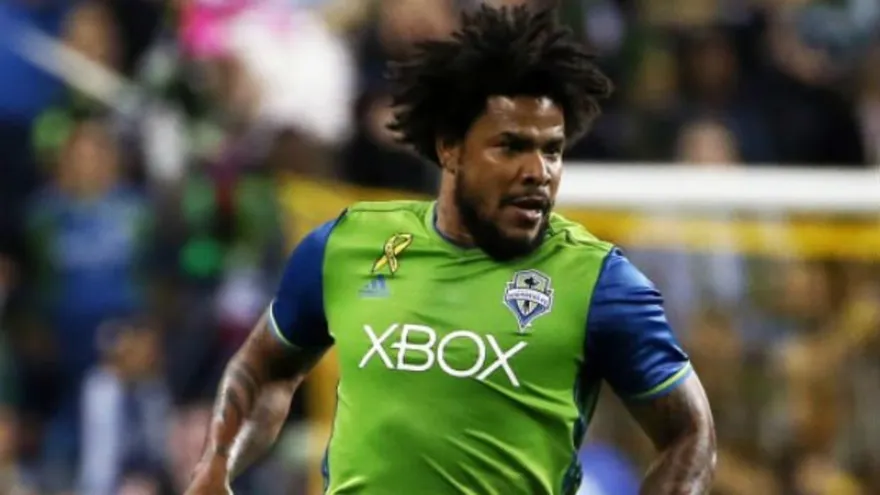 Román Torres volvió a ver minutos en la Major League Soccer