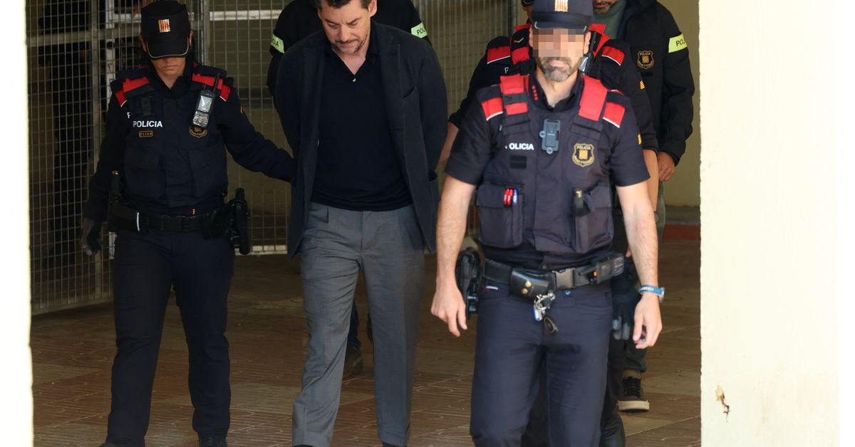Jonathan Andic, hijo del fundador de Mango, paga fianza millonaria tras detención por caso de la muerte de su padre