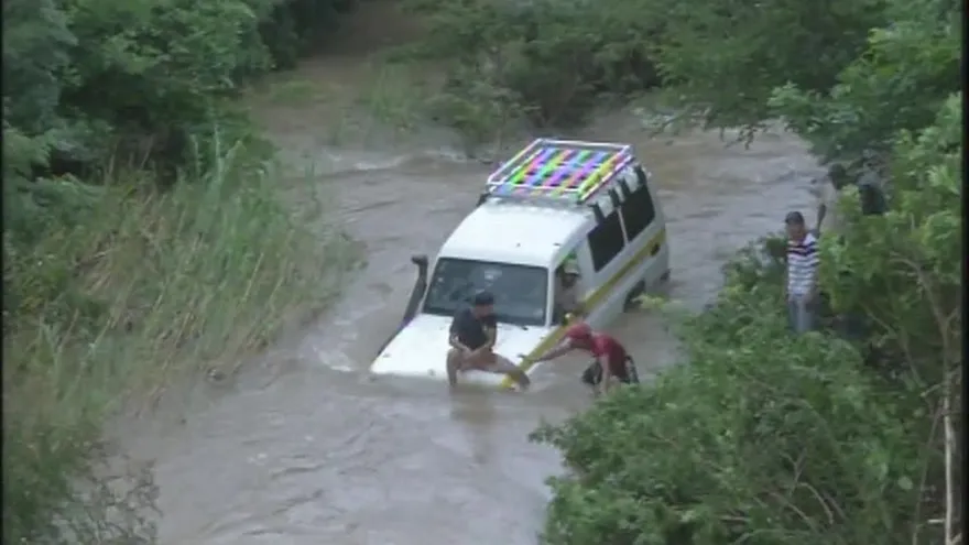 Lluvias causan afectaciones en el interior