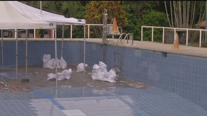 Piscina del Parque Omar cierra por reparaciones; trabajos podrían durar hasta un mes