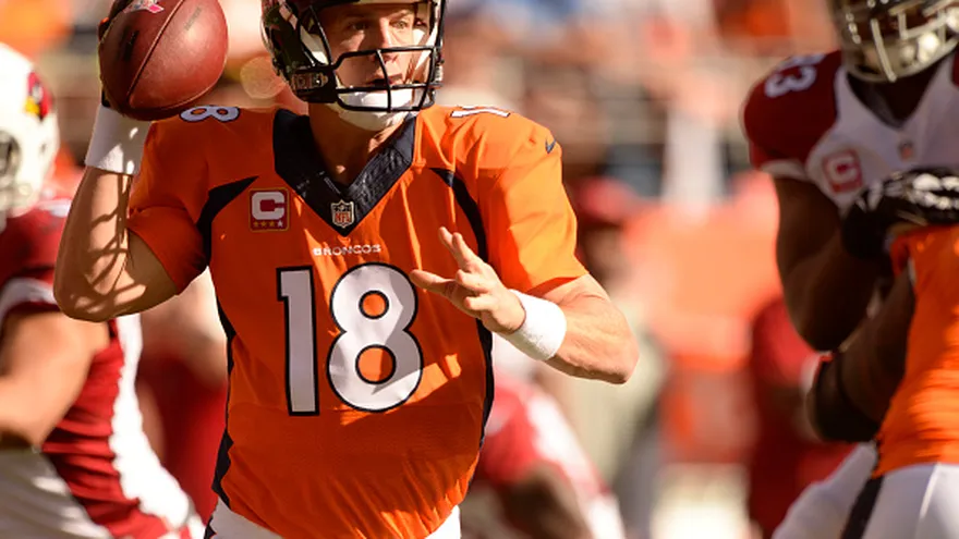 Manning hace historia con 500 pases de touchdown