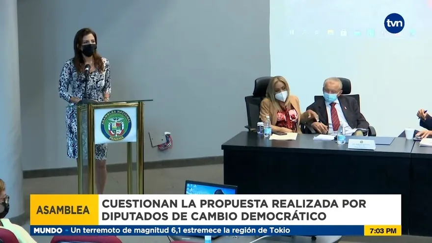 Diputados de Cambio Democrático llevan su disputa a la Comisión de Gobierno