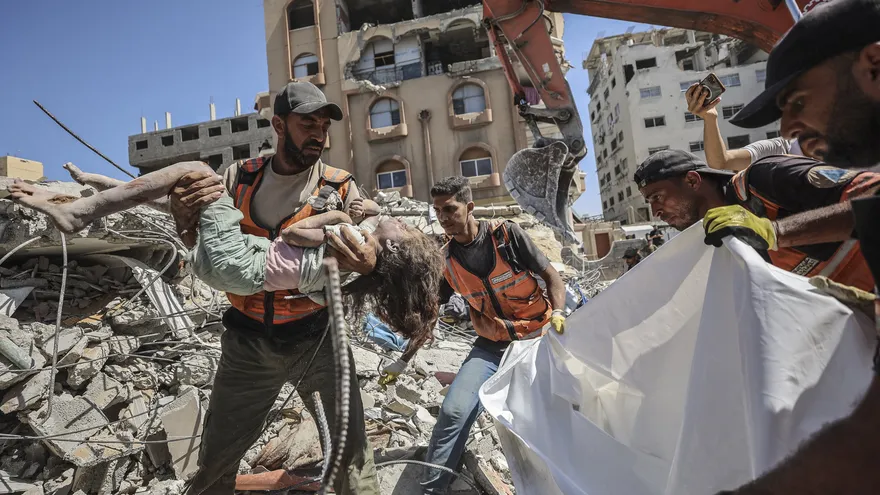 Colapso de edificio en Gaza deja 20 muertos y decenas de desaparecidos