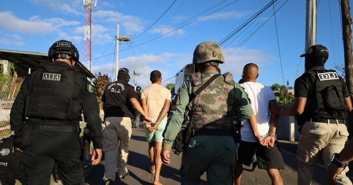 Ministro de Seguridad confirma proyecto de compra de 10 mil chalecos antibalas ante aumento delincuencial en Panamá