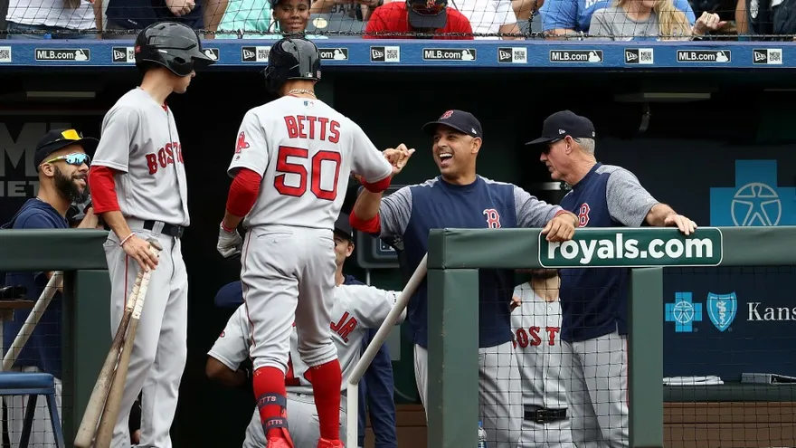 Medias Rojas encauzan el rumbo con barrida a Reales