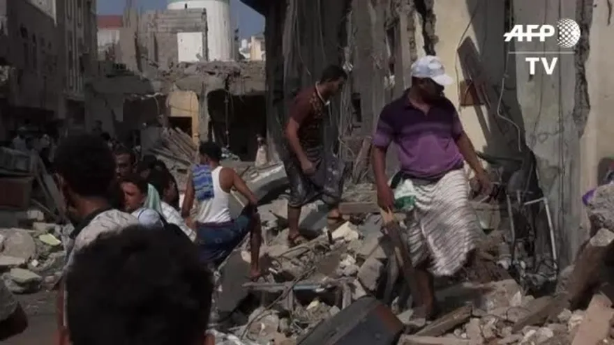 Mueren 20 civiles en ataques de coalición árabe en Yemen