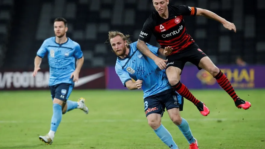 El fútbol, el último deporte en parar por el coronavirus en Australia