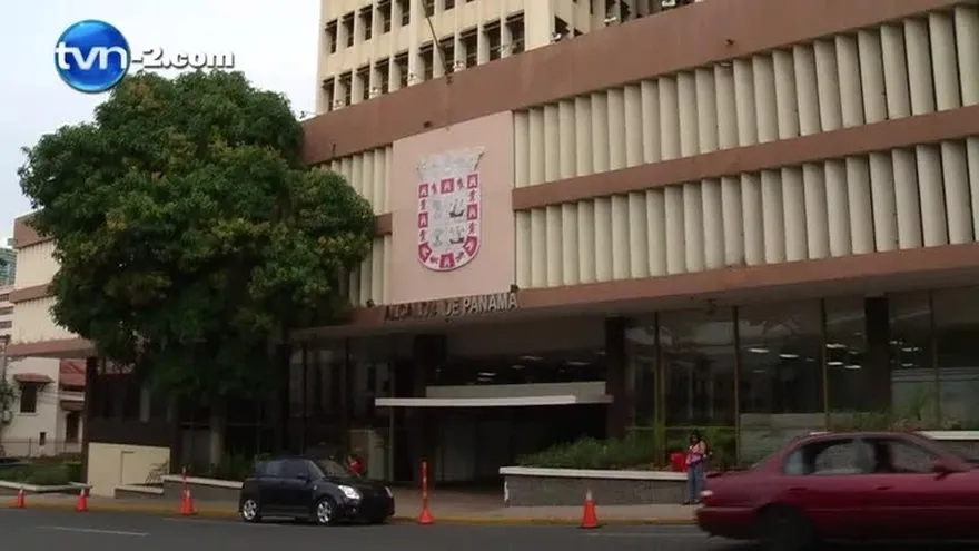 Ley de descentralización y fondos para Municipios