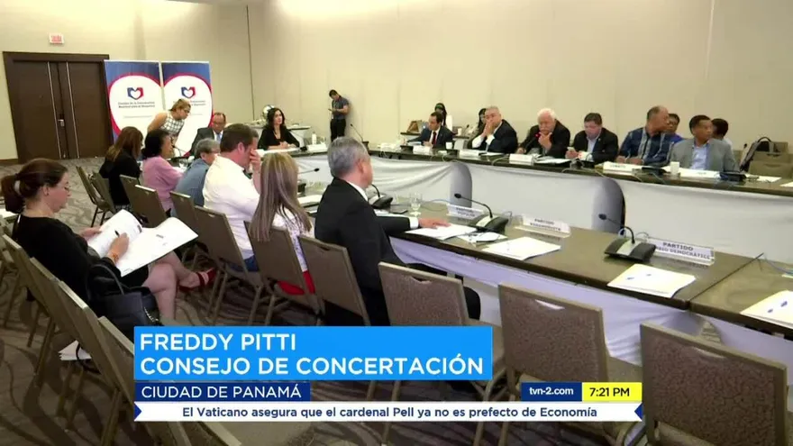 Presentan reformas a la Constitución