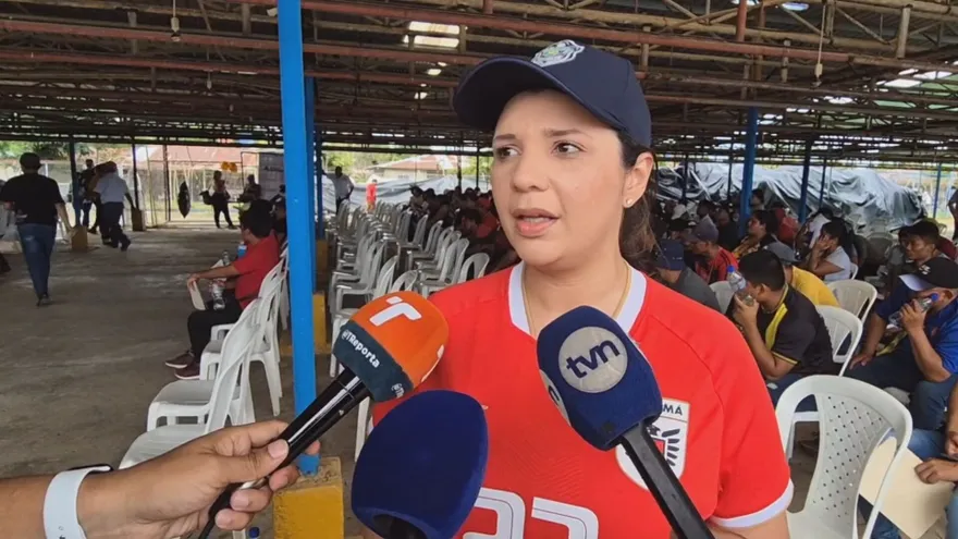 La ministra de Trabajo y Desarrollo Laboral, Jackeline Muñoz, se refirió este jueves 13 de noviembre a una denuncia divulgada en redes sociales sobre presuntas irregularidades en una empresa de call center.