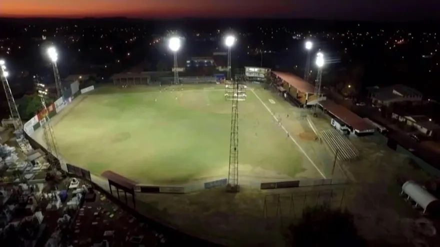 Entregan orden para construcción del nuevo estadio Kenny Serracín