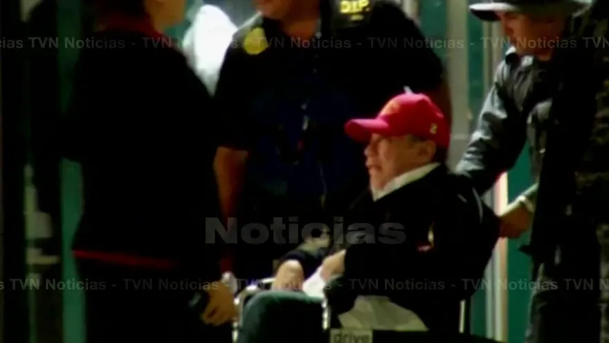 Médicos se refieren a la operación de Manuel A. Noriega